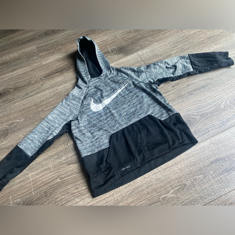 Nike Dri-Fit youth hoodie in gray and black, size large - Picture 3 of 9